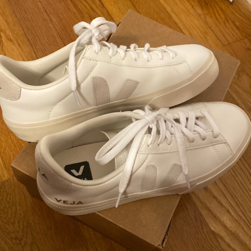 Gently used leather Vejas in box!